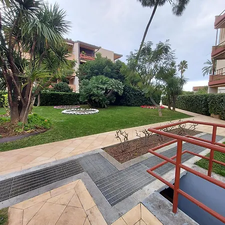 A Free Parking- Wifi- Free Pool San Remo